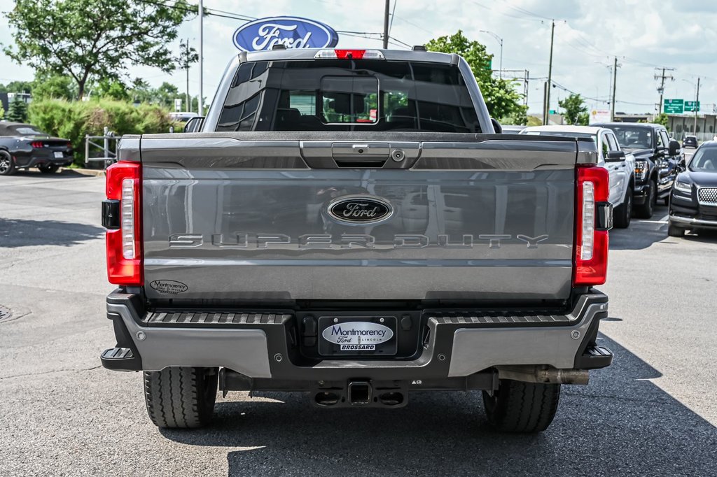 2024 Ford Super Duty F-250 SRW in Brossard, Quebec - 11 - w1024h768px