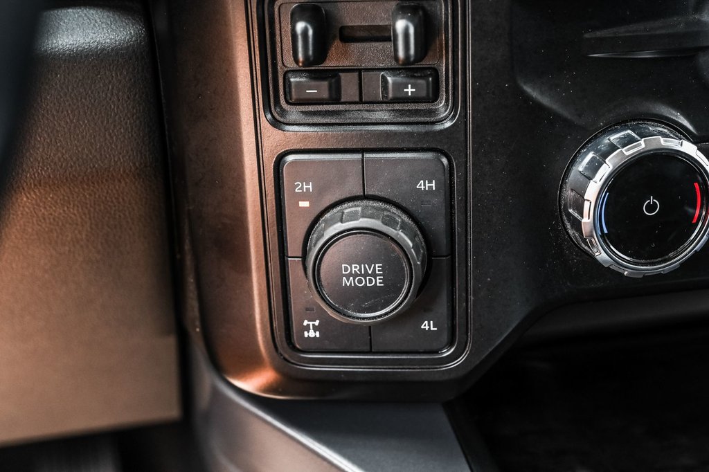 2024 Ford Super Duty F-250 SRW in Brossard, Quebec - 29 - w1024h768px