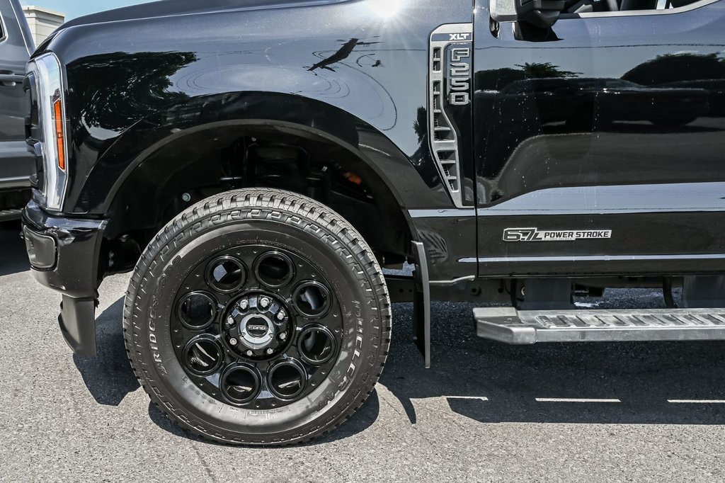 Ford Super Duty F-250 SRW  2026 à Brossard, Québec - 13 - w1024h768px