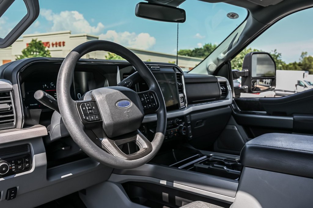 Ford Super Duty F-250 SRW  2026 à Brossard, Québec - 25 - w1024h768px
