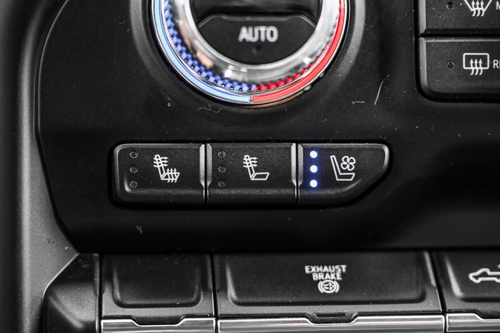 2023 GMC Sierra 2500HD in Brossard, Quebec - 33 - w1024h768px
