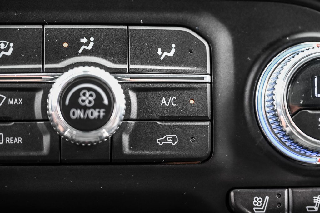 2023 GMC Sierra 2500HD in Brossard, Quebec - 34 - w1024h768px