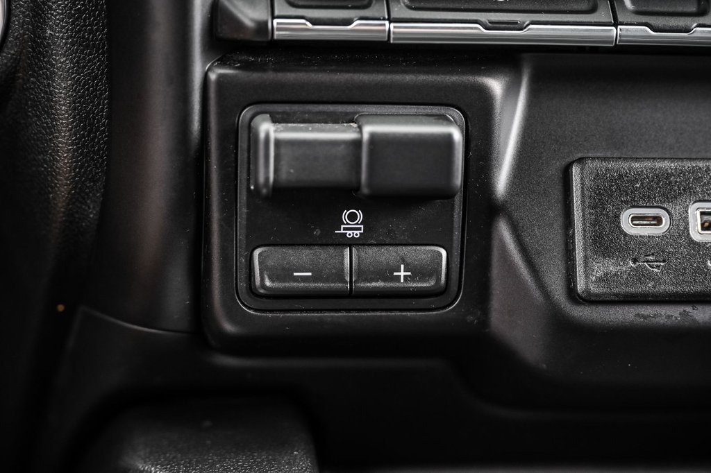2023 GMC Sierra 2500HD in Brossard, Quebec - 30 - w1024h768px