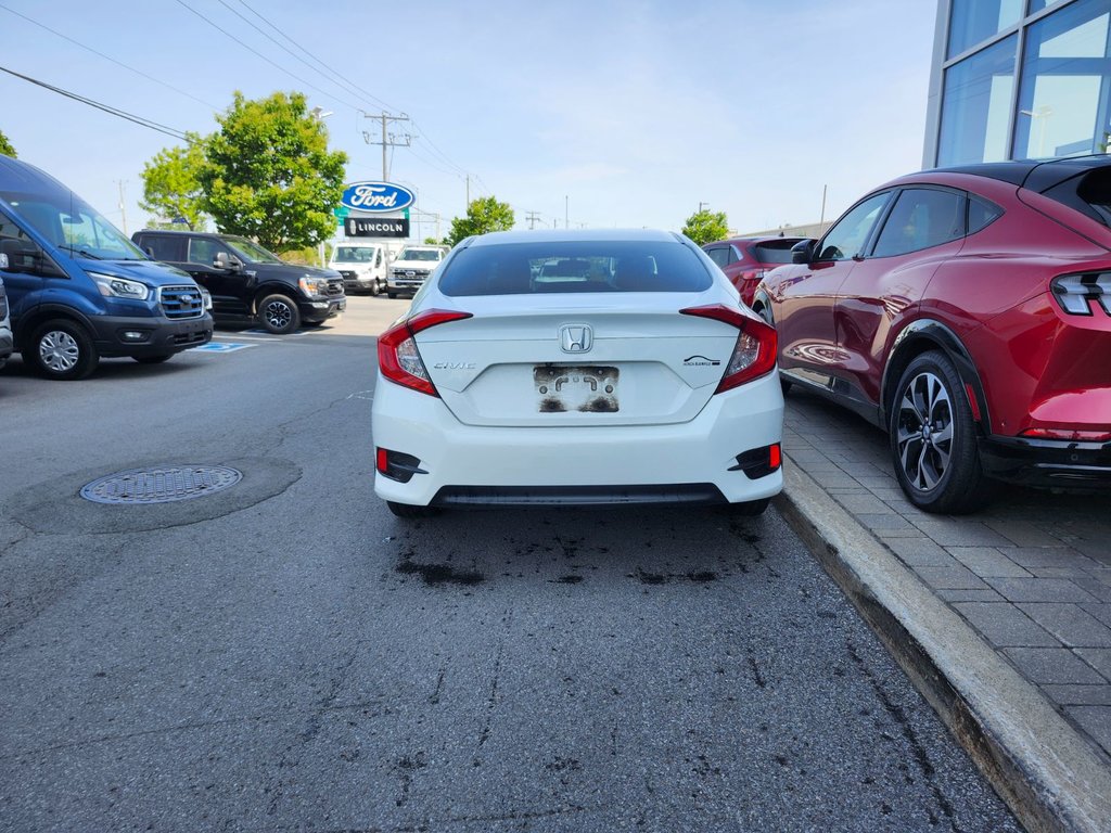 Honda Civic Sedan  2017 à Brossard, Québec - 9 - w1024h768px