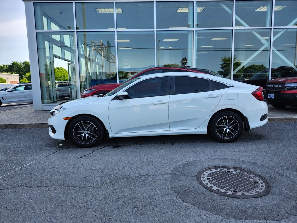 Honda Civic Sedan  2017 à Brossard, Québec - 5 - w1024h768px