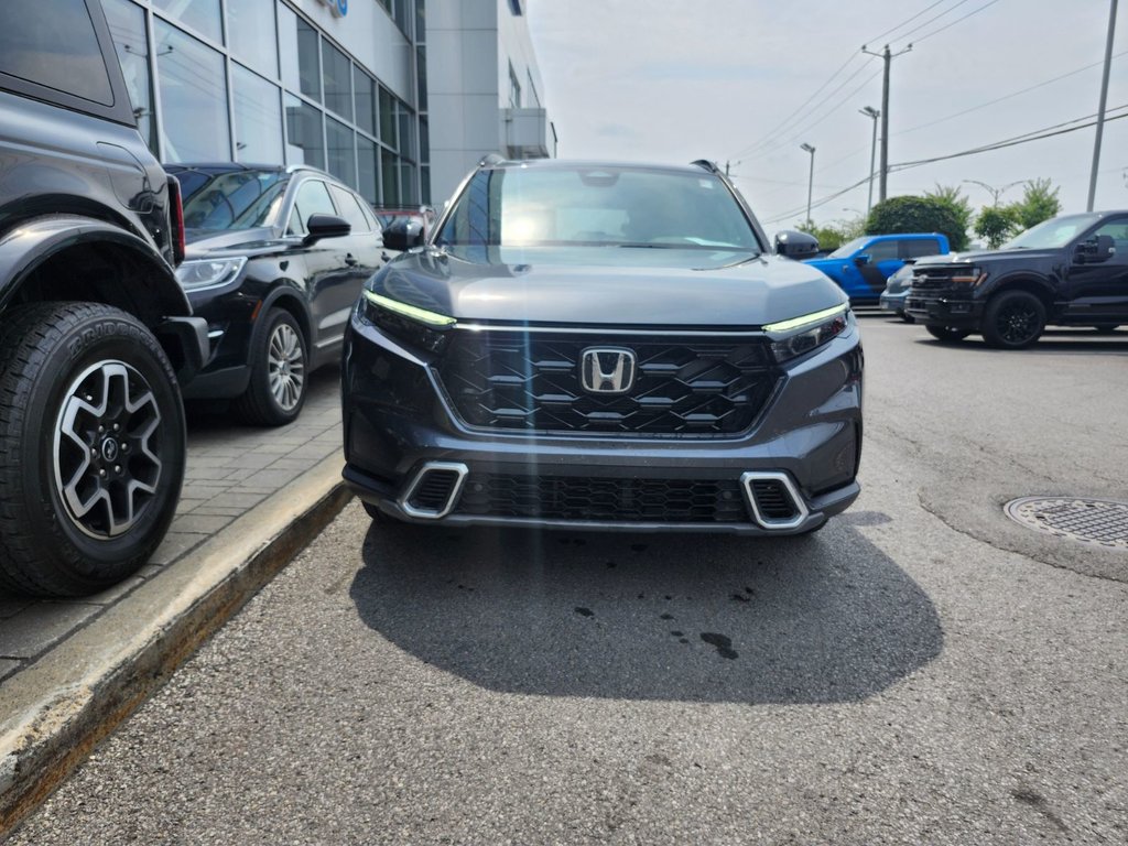 2023 Honda CR-V HYBRID in Brossard, Quebec - 3 - w1024h768px