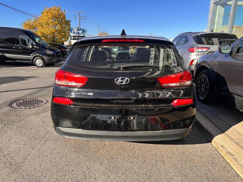 2020 Hyundai Elantra GT in Brossard, Quebec - 7 - w1024h768px