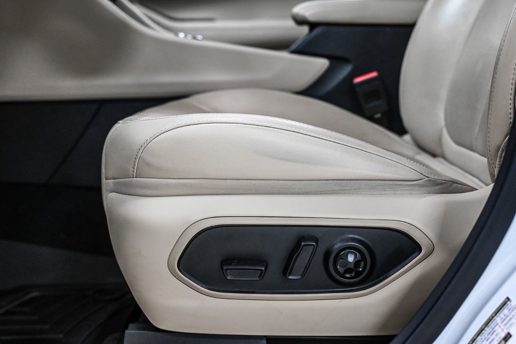 2022 Jeep Grand Cherokee 4xe in Brossard, Quebec - 23 - w1024h768px