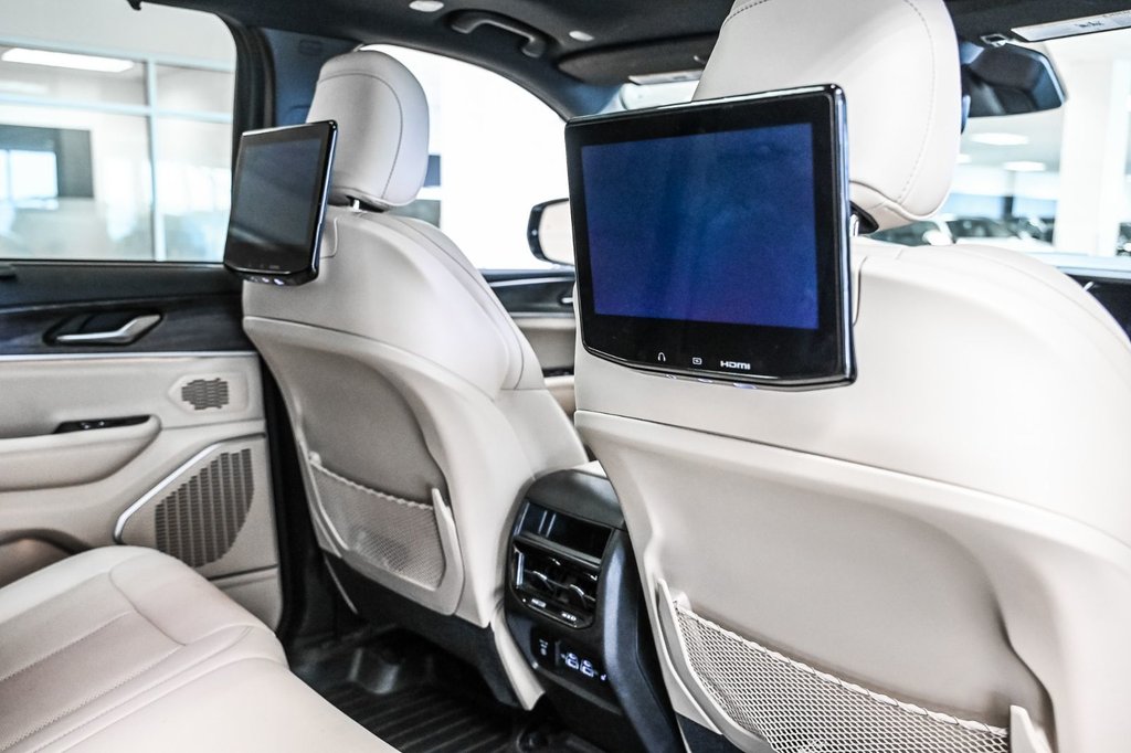 2022 Jeep Grand Cherokee 4xe in Brossard, Quebec - 38 - w1024h768px