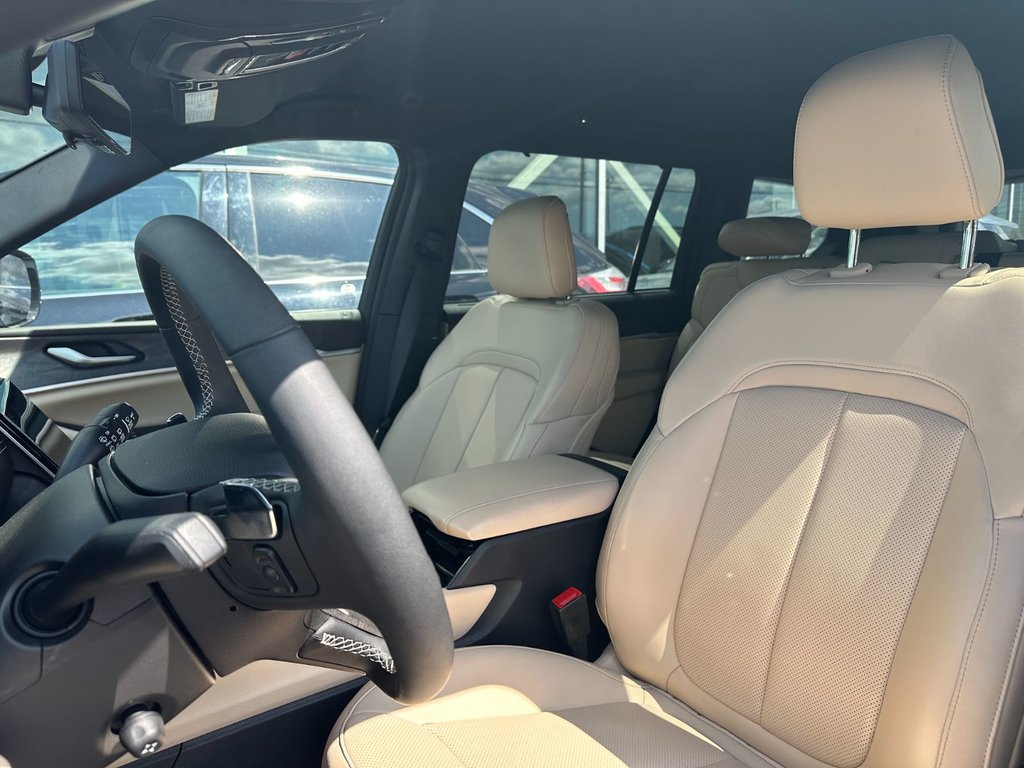 Jeep Grand Cherokee L Limited 4X4 | ENS LUXE TECH II | TOW PREP PACK | 2023 à Brossard, Québec - 9 - w1024h768px