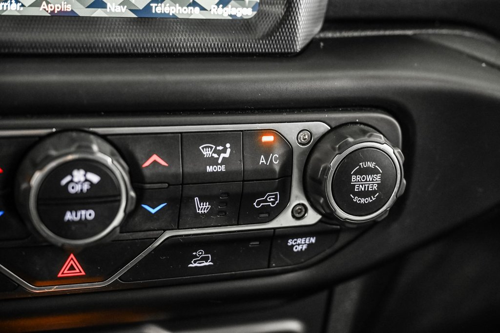 2021 Jeep Wrangler in Brossard, Quebec - 28 - w1024h768px