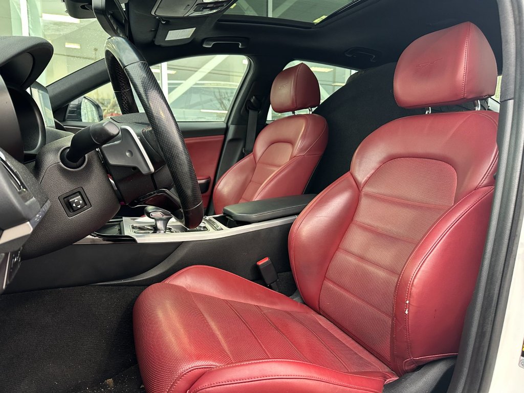 2019 Kia Stinger in Brossard, Quebec - 11 - w1024h768px