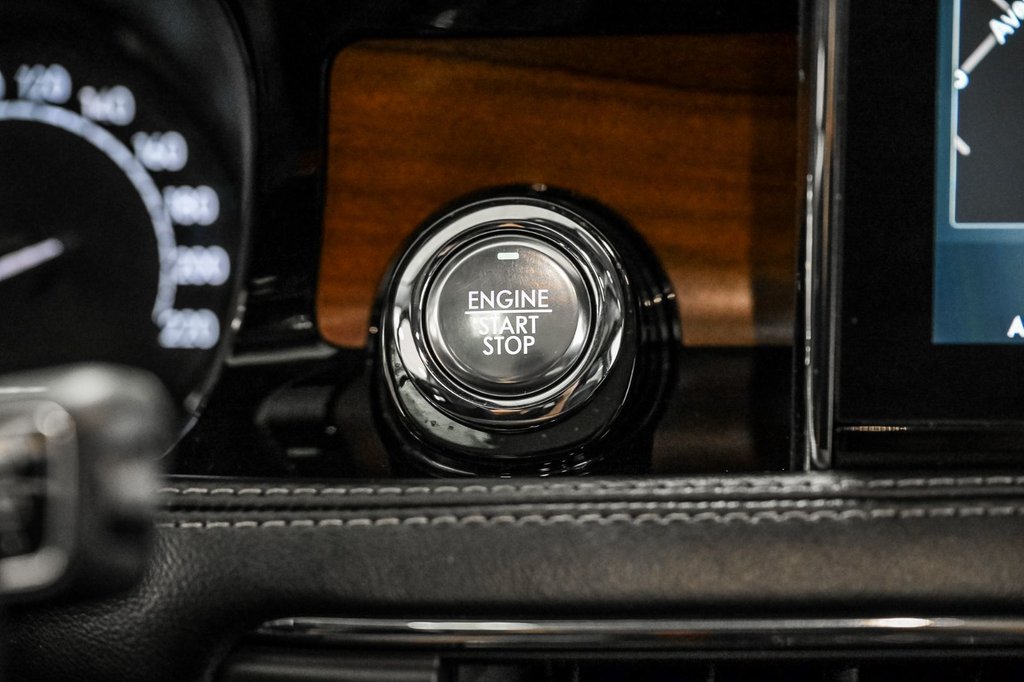 2020 Lincoln Corsair in Brossard, Quebec - 27 - w1024h768px