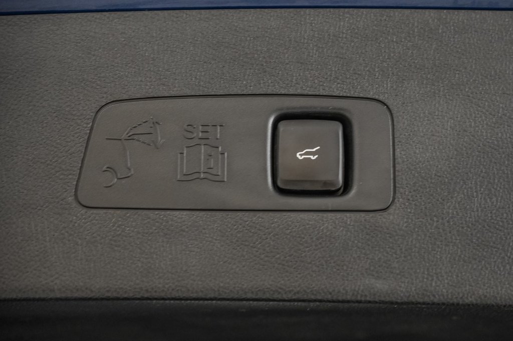 2020 Lincoln Corsair in Brossard, Quebec - 20 - w1024h768px