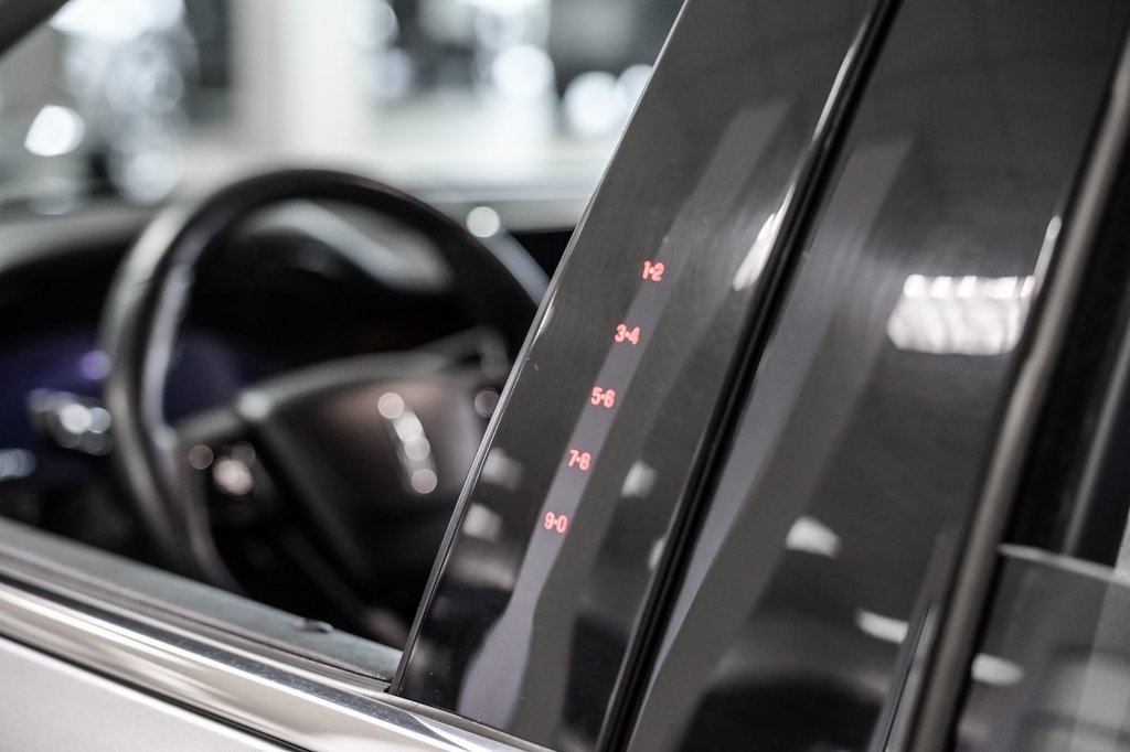2021 Lincoln Corsair in Brossard, Quebec - 13 - w1024h768px