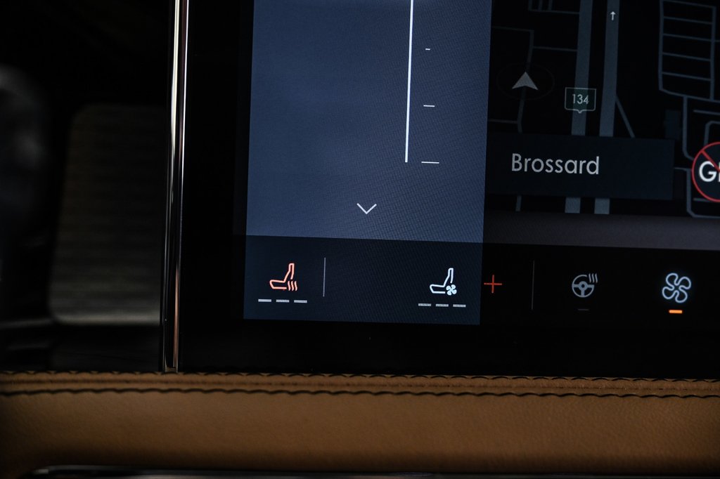 2023 Lincoln Corsair in Brossard, Quebec - 25 - w1024h768px