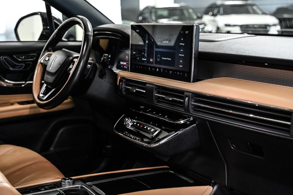 2023 Lincoln Corsair in Brossard, Quebec - 30 - w1024h768px