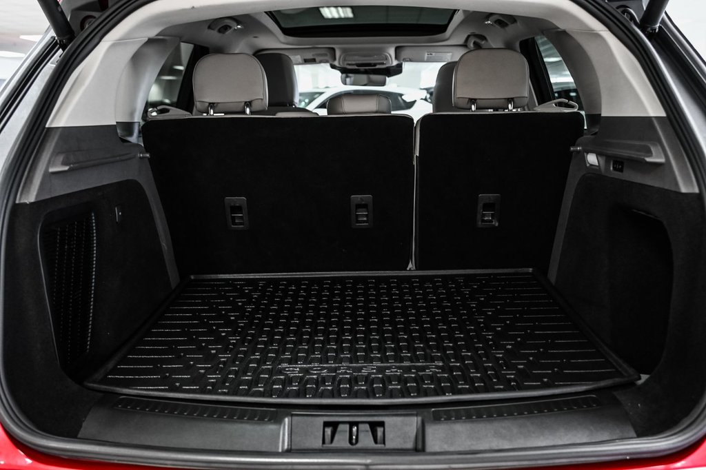 2023 Lincoln Corsair in Brossard, Quebec - 17 - w1024h768px