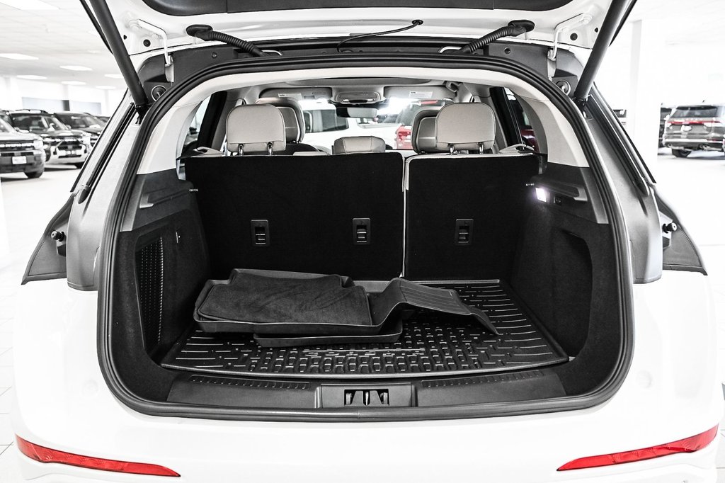 2026 Lincoln Corsair in Brossard, Quebec - 16 - w1024h768px