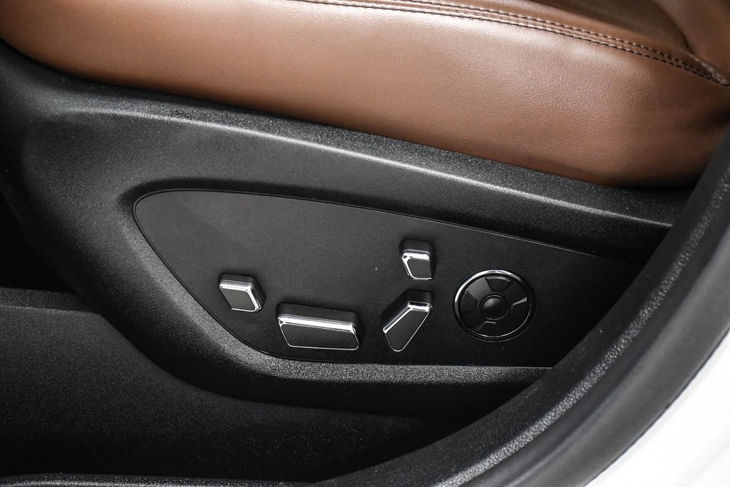 2023 Lincoln Nautilus in Brossard, Quebec - 17 - w1024h768px