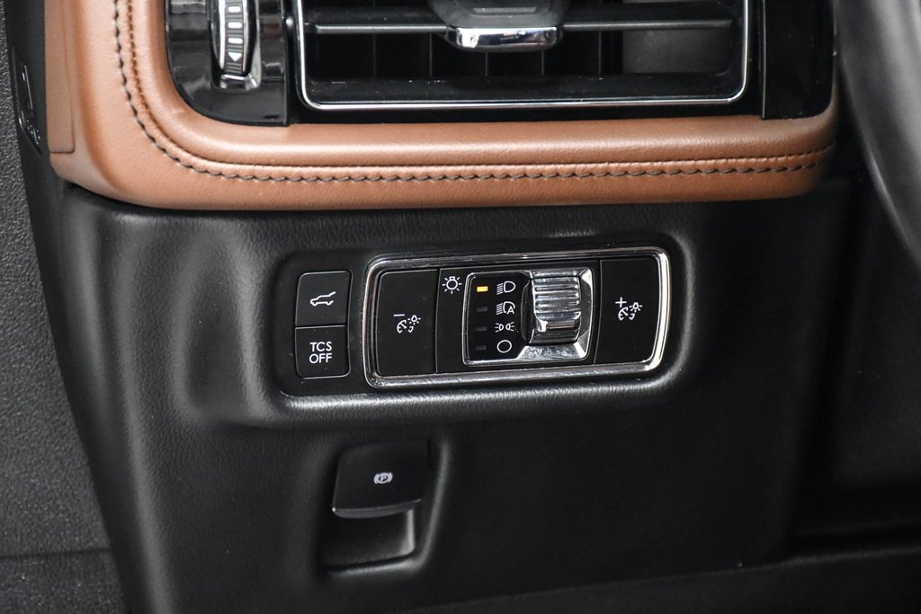 2023 Lincoln Nautilus in Brossard, Quebec - 25 - w1024h768px