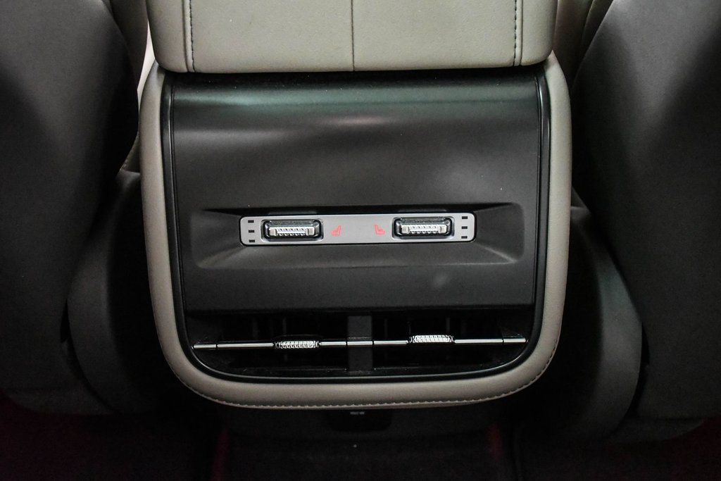2024 Lincoln Nautilus in Brossard, Quebec - 23 - w1024h768px