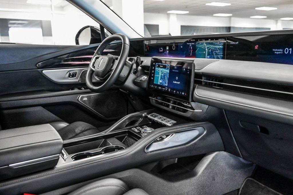 2026 Lincoln Nautilus in Brossard, Quebec - 36 - w1024h768px