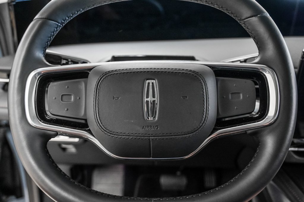 2026 Lincoln Nautilus in Brossard, Quebec - 21 - w1024h768px