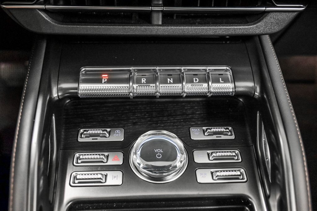 2026 Lincoln Nautilus in Brossard, Quebec - 32 - w1024h768px