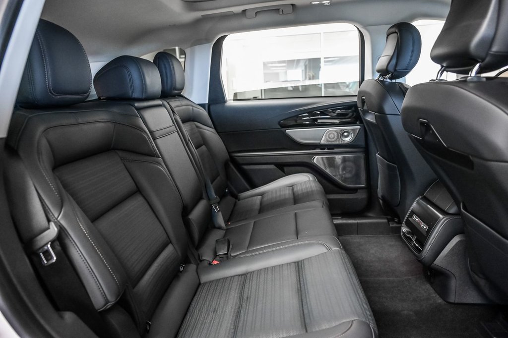 2026 Lincoln Nautilus in Brossard, Quebec - 36 - w1024h768px