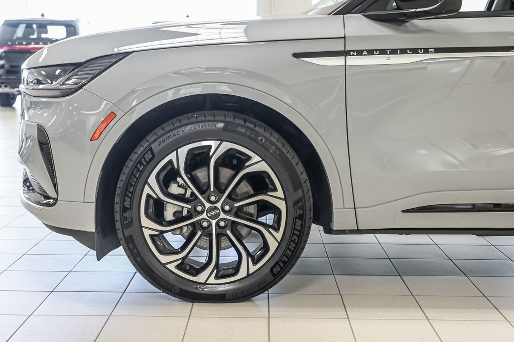 2026 Lincoln Nautilus in Brossard, Quebec - 14 - w1024h768px