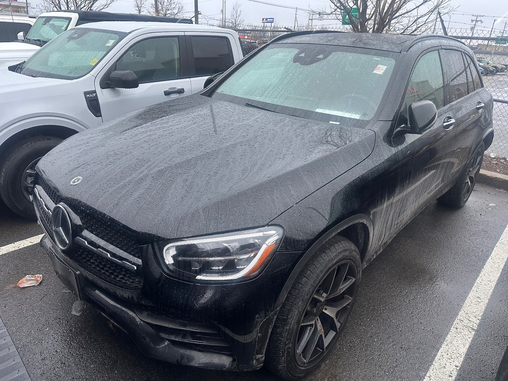 Mercedes-Benz GLC  2021 à Brossard, Québec - 1 - w1024h768px