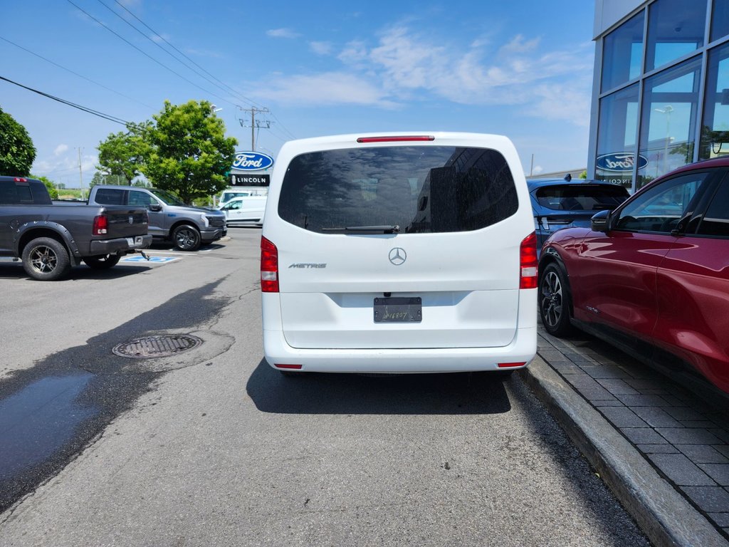 Mercedes-Benz Metris Passenger Van  2022 à Brossard, Québec - 9 - w1024h768px