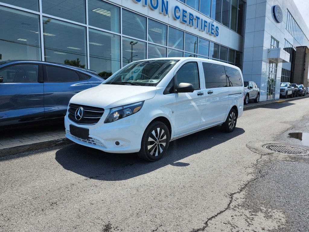 Mercedes-Benz Metris Passenger Van  2022 à Brossard, Québec - 1 - w1024h768px
