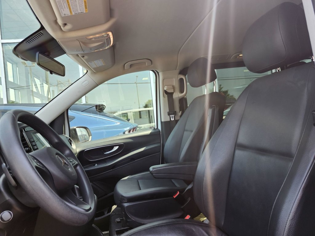 Mercedes-Benz Metris Passenger Van  2022 à Brossard, Québec - 11 - w1024h768px