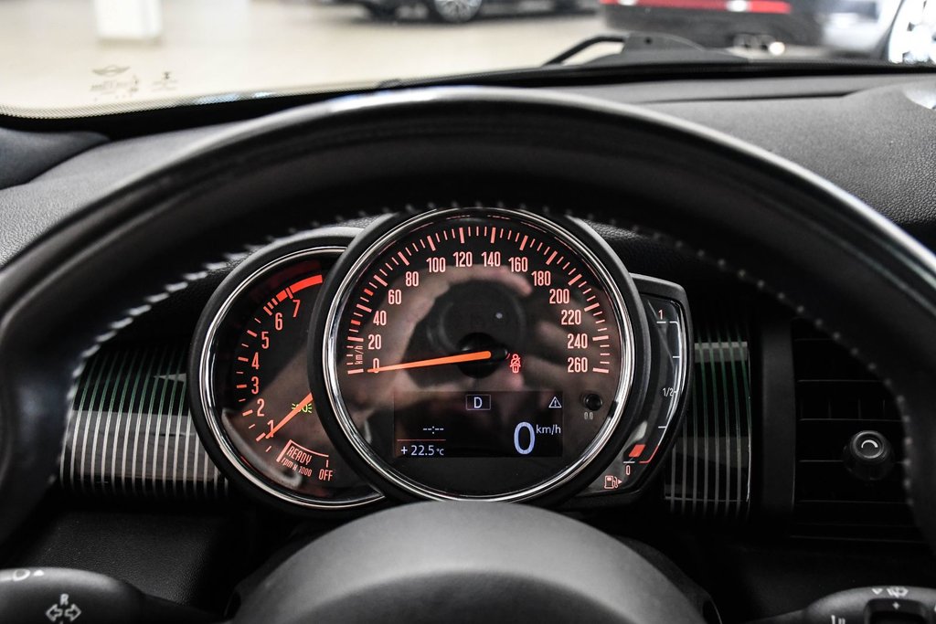 2020 MINI 3 Door in Brossard, Quebec - 25 - w1024h768px