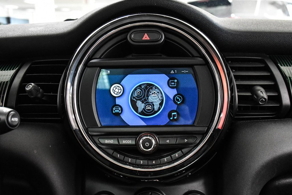 2020 MINI 3 Door in Brossard, Quebec - 26 - w1024h768px