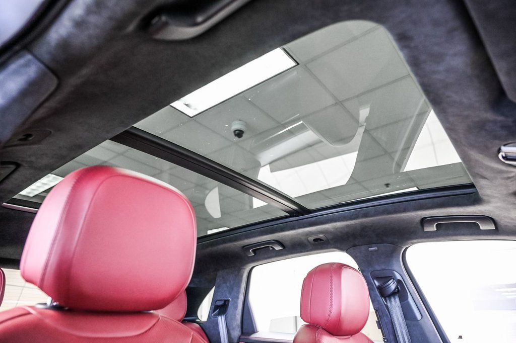 2021 Porsche Cayenne in Brossard, Quebec - 38 - w1024h768px
