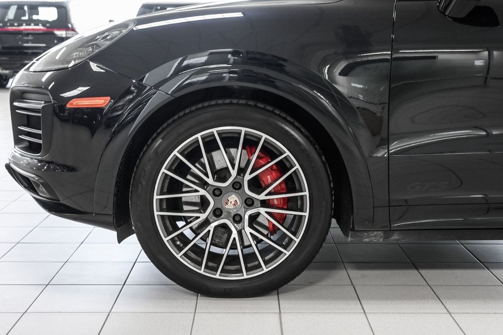 2021 Porsche Cayenne in Brossard, Quebec - 14 - w1024h768px