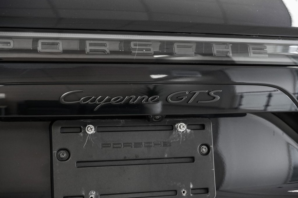 2021 Porsche Cayenne in Brossard, Quebec - 16 - w1024h768px