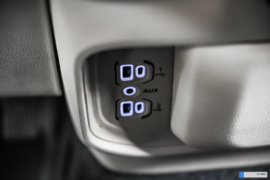 Ram 1500 Big Horn | 4X4 | ENS. REMORQ. | VOLANT CHAUFFANT 2020 à Brossard, Québec - 26 - w1024h768px