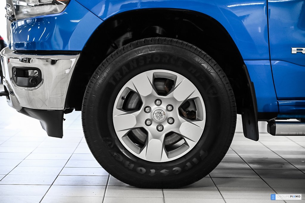 Ram 1500 Big Horn | 4X4 | ENS. REMORQ. | VOLANT CHAUFFANT 2020 à Brossard, Québec - 17 - w1024h768px