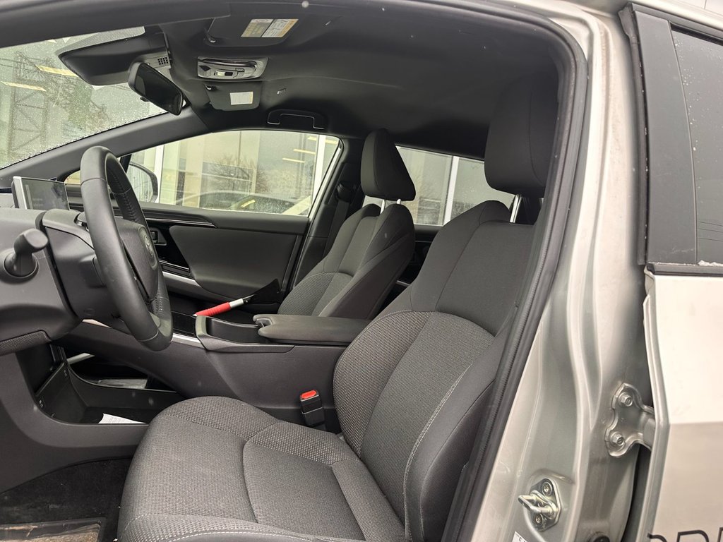 2024 Toyota bZ4X LE | SIÈGES / VOLANT CHAUFFANTS | HAYON ÉLECTRIQUE in Brossard, Quebec - 5 - w1024h768px