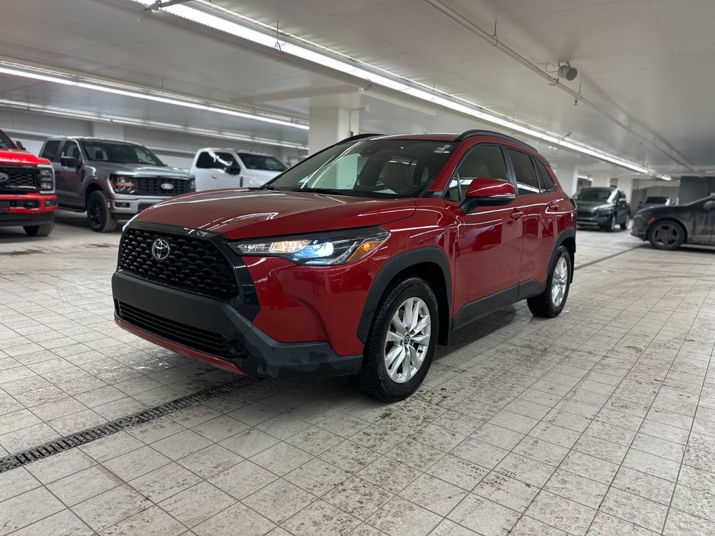 2022 Toyota Corolla Cross in Brossard, Quebec - 1 - w1024h768px