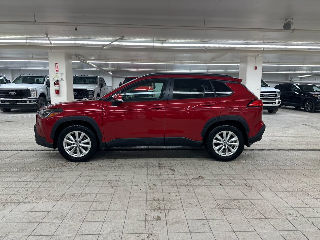 2022 Toyota Corolla Cross in Brossard, Quebec - 5 - w1024h768px