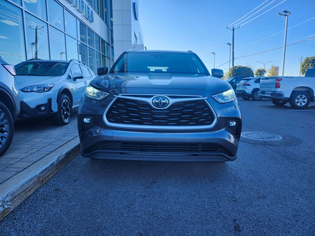 2020 Toyota Highlander XLE | AWD | CUIR | TOIT OUVRANT | in Brossard, Quebec - 3 - w1024h768px