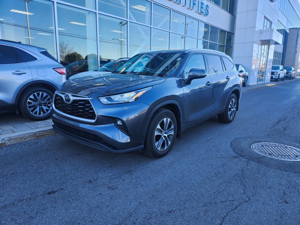2020 Toyota Highlander XLE | AWD | CUIR | TOIT OUVRANT | in Brossard, Quebec - 1 - w1024h768px