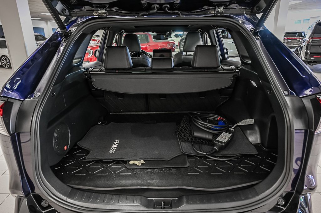 Toyota RAV4 Prime  2023 à Brossard, Québec - 21 - w1024h768px