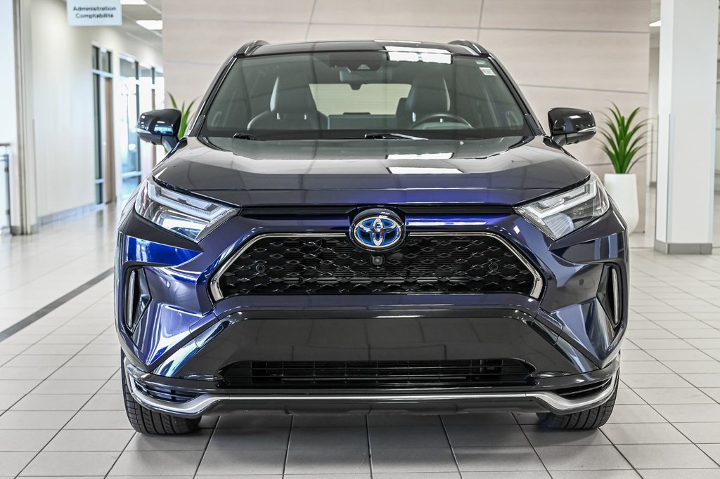 Toyota RAV4 Prime  2023 à Brossard, Québec - 2 - w1024h768px