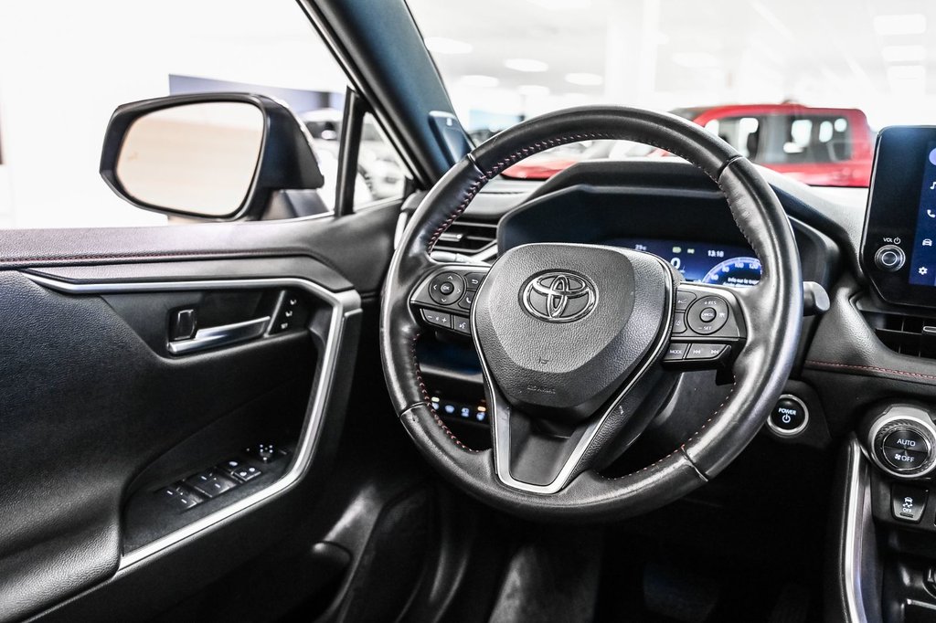 Toyota RAV4 Prime  2023 à Brossard, Québec - 38 - w1024h768px